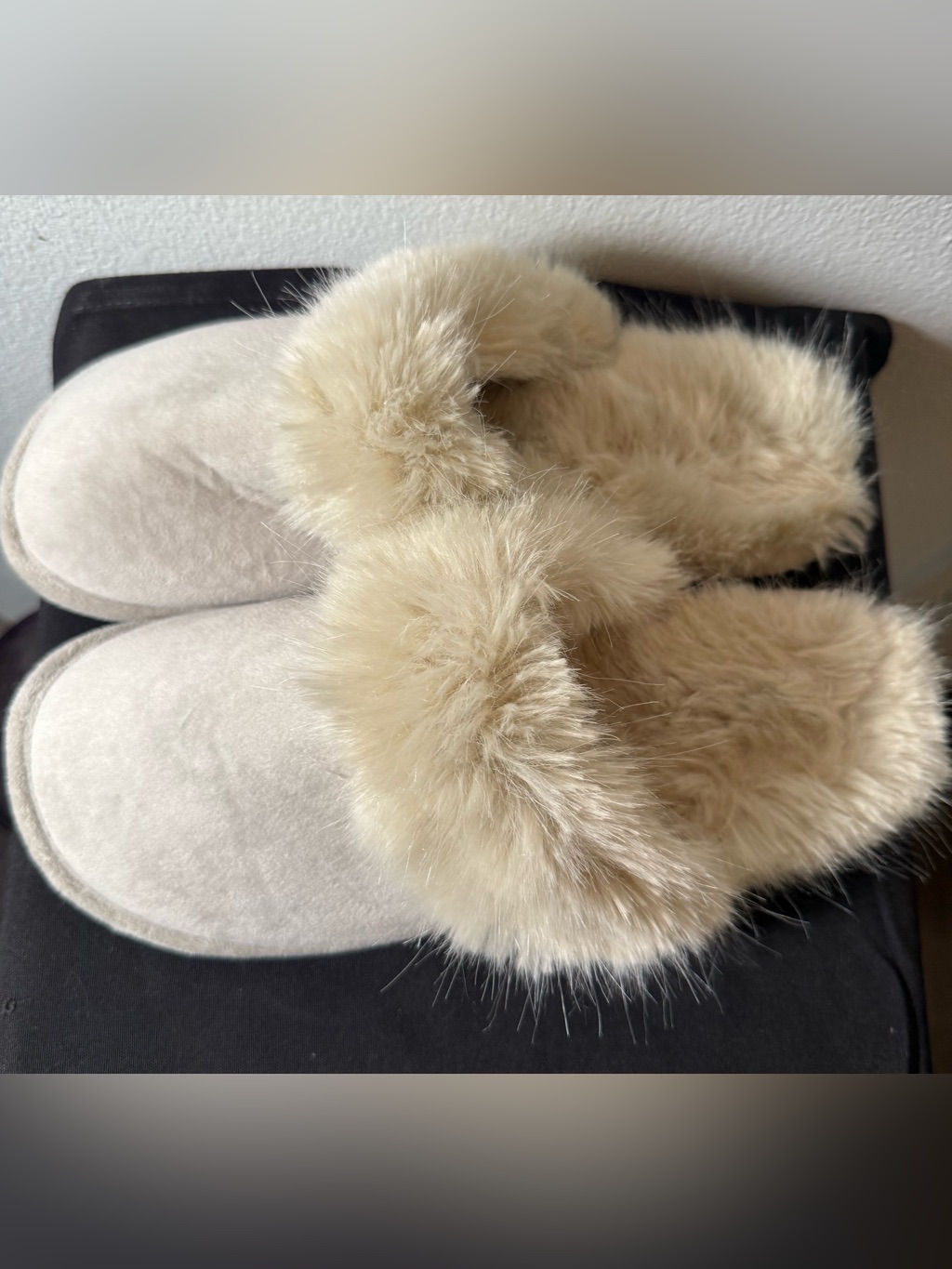 New. Rh (Restoration Hardware) Luxe Faux Fur Slippers. — image 3 of 8